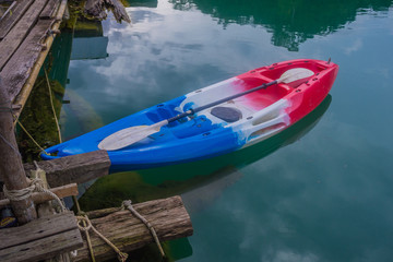 Obraz premium Colorful kayaks