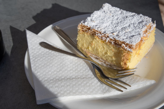 Cremeschnitte, custard cream cake dessert