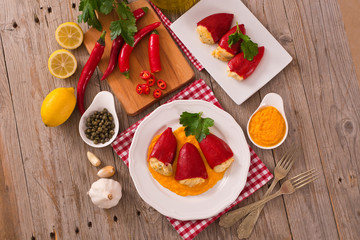 Stuffed piquillo peppers with cod.