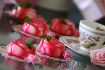 Jelly sweet rose shape desert