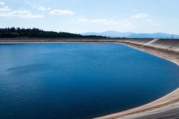 reservoir