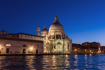 Fototapeta na wymiar Basilica Santa Maria della Salute at night in Venice, Italy