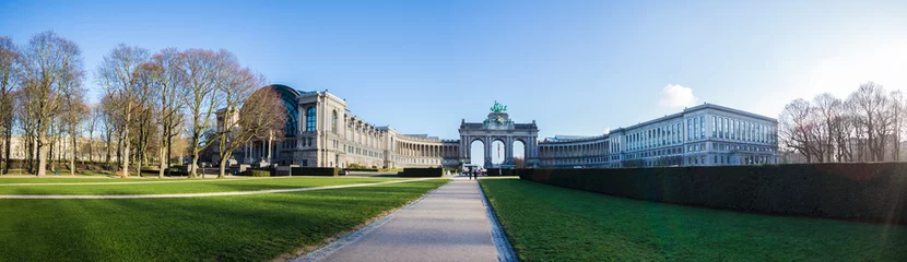 Fotobehang Brussel triomfboog en jubelpark brussel belgië high definition panorama