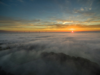 Sonnenaufgang aus der Luft