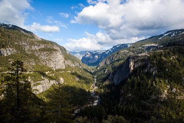 Fototapeta premium Yosemite valley and mountains - Yosemite National Park
