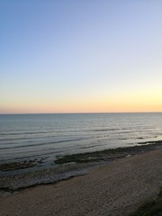Coucher de soleil sur la plage de Saint Vincent sur Jare