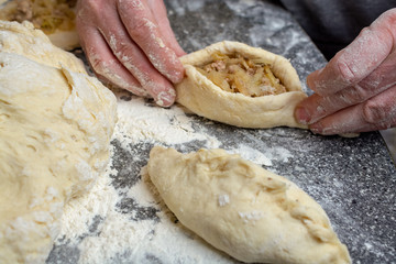 Cooking pies with cabbage