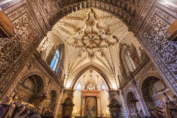 Fototapeta na wymiar Interior of Toledo cathedral in historic medieval city of Toledo,