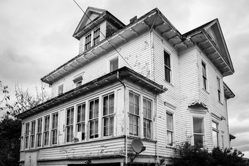 Old White House, South Bend, Washington, 2018