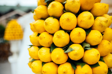 lemons in the market