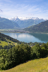 lake and mountain zell am see