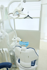 歯科医の治療台