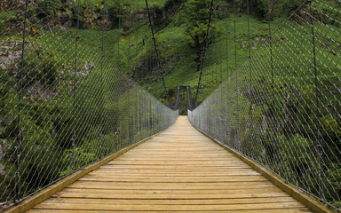 Obraz premium Puente colgante de Holtzarte