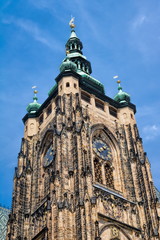 Fototapeta na wymiar Prag, Veitsdom Kirchturm