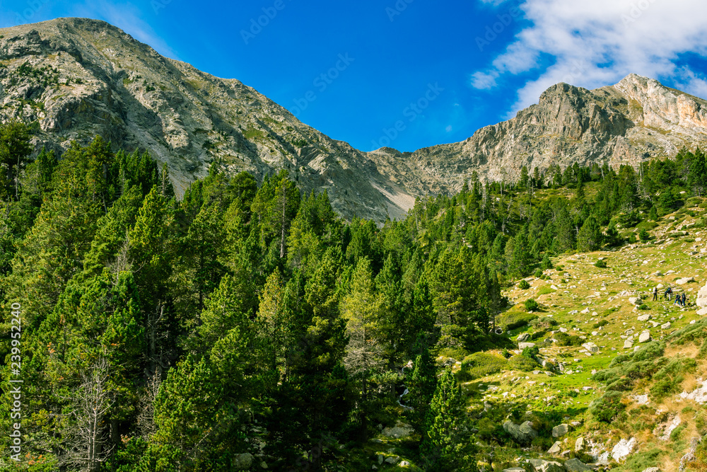 Wall mural the isard pass and the two peaks of 