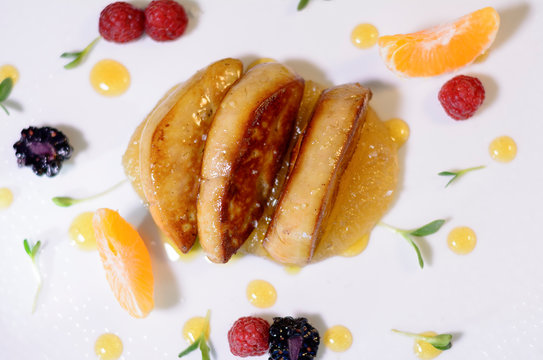 Dish with foie gras and marmalade
