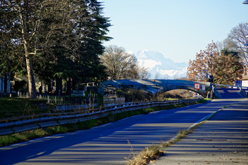 Jogging track for exercise at the plubbic park, Green garden park and road in moring