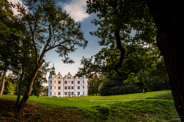Fototapeta na wymiar Ahrensburger Schloss