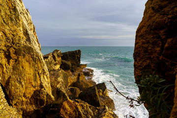 Cascais mit seiner spektakulären Küste am Atlantik in der Nähe von Lissabon, Portugal