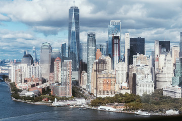 Fototapeta na wymiar scenic view of new york buildings and atlantic ocean, usa