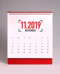 Simple desk calendar 2019 - November