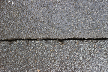 Asphalt wet crack fracture surface texture