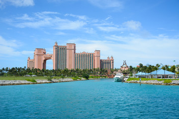 Fototapeta na wymiar Nassau, Bahamas - MAY 2, 2018: The Atlantis Paradise Island resort, located in the Bahamas