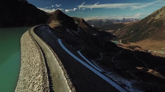 Drohnenflug &uuml;ber dem Tiroler K&uuml;htai