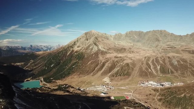 Drohnenflug &uuml;bers K&uuml;htai in Tirol