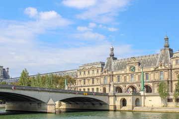 Obraz premium bridge in paris france