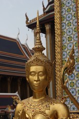 Bunter Buddha Statue in Bangkok K&ouml;nigspalast - Thailand