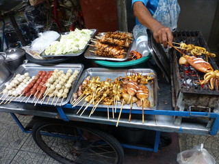 Street Food in Thailand Bangkok - Spieße