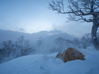 冬のテント