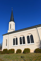 Fototapeta premium Evangelische Gustav-Adolf-Kirche in Seligenstadt am Main 