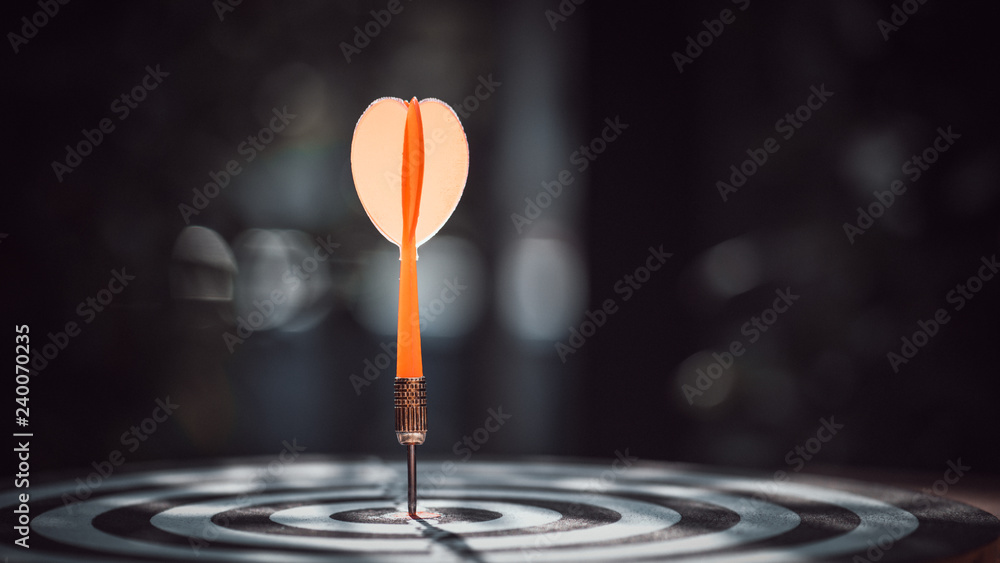 Aufkleber bullseye is a target of business. dart is an opportunity and dartboard is the target and goal. so bo