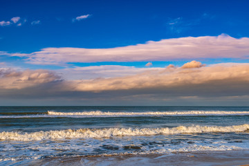 Obraz premium Waves on the storming sea