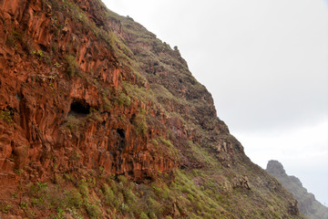 La Gomera: Trip from Agulo to the Mirador Abrante with skywalk; narrow path with fruits and flower