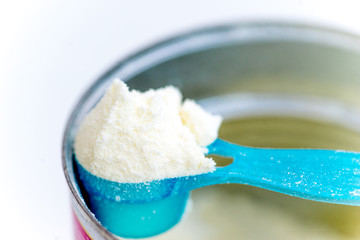 Baby powder milk formula in a can