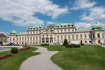 Obraz premium Schloss Belvedere in Wien mit Gartenanlage