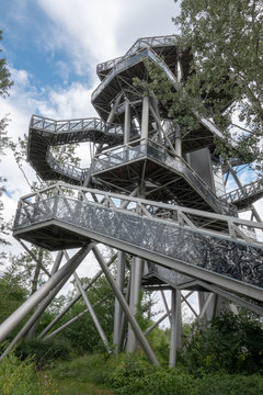 Aussichtsturm aus Metall in Tulln