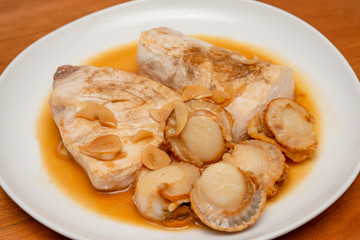 カジキマグロとホタテのバター焼き