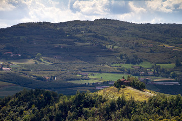 Panorama dell'Alta Langa (Langhe, Piemonte)