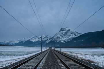 Bahnstrecke im Winter