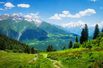 Fototapeta na wymiar Spring in Alps. Mountain landscape