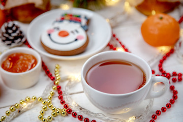 tea with tangerine jam and cookies
