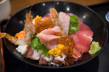 海鮮丼