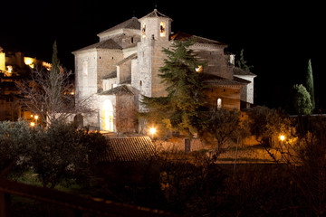 Fototapeta na wymiar Vista nocturna castillo Alquezar