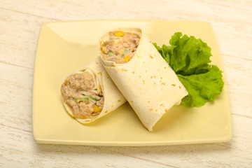 Tuna bread roll