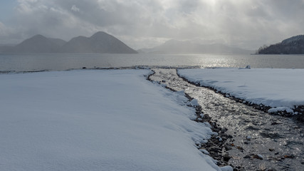 Fototapeta premium 冬の洞爺湖