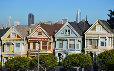Fototapeta na wymiar Painted Ladies famous landmark in San-Francisco, USA